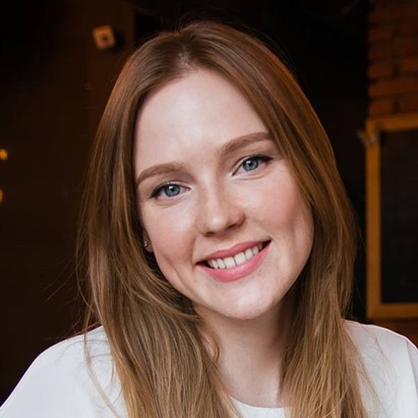 https://devs.col-market.com/wp-content/uploads/2023/11/woman.jpg